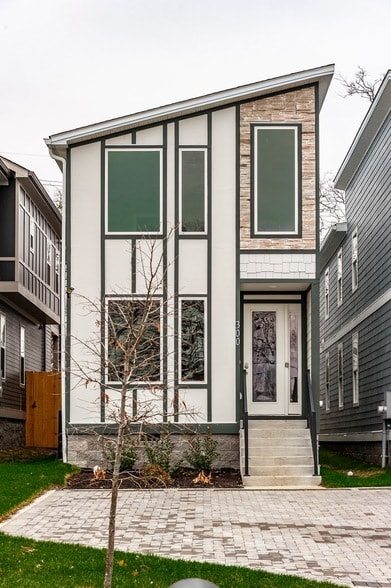 Photo - 300 Prince Ave