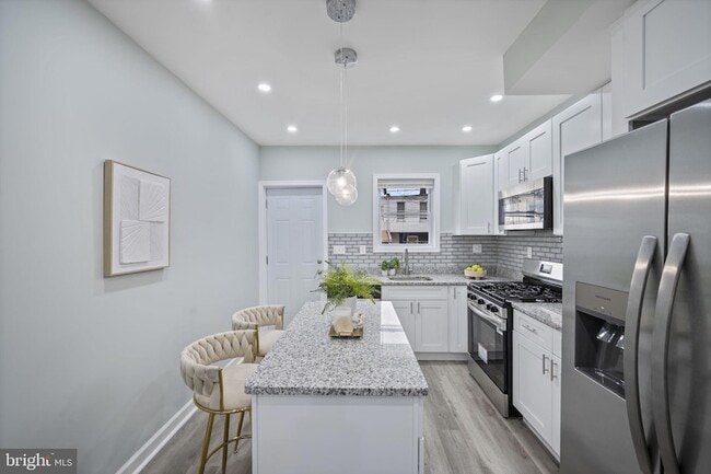 Photo - 328 S Macon St.