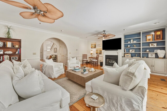 Photo - 21 Wallace Pate Dr Unit SI ID1465811P