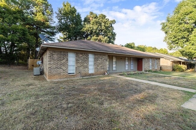 Building Photo - 309 Blake Dr Unit A
