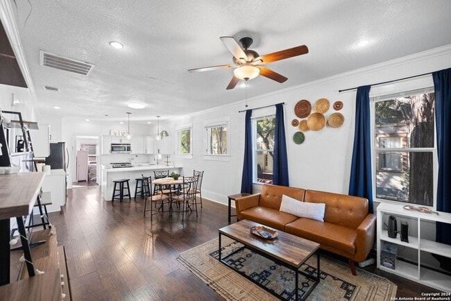 Photo - 112 Harding Pl