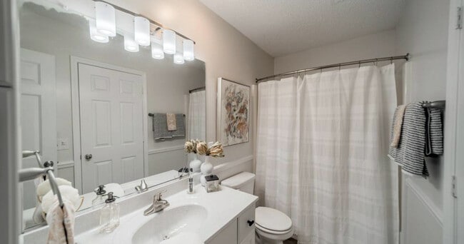 Photo - Waterford Place Apartment Homes