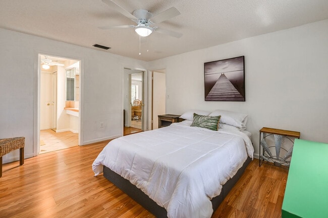 Photo - 4261 Pearl Harbor Dr Unit SI ID1546170P