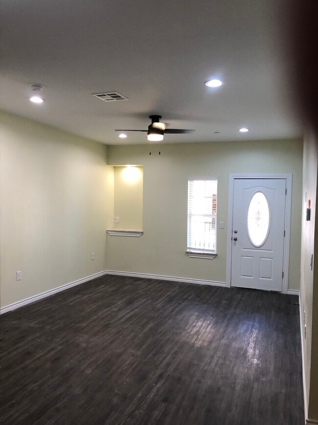 Photo - Mockingbird Apartments