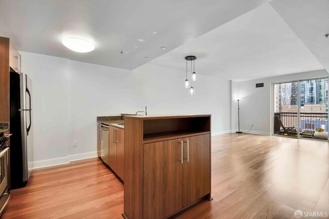 Building Photo - 50 Lansing St Unit 705