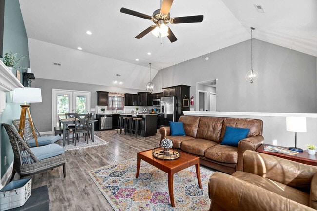 Photo - 2940 Lancelot Ln Unit SI ID1523804P