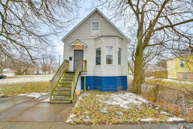 Photo - 5207 S May St Unit ID1306742P