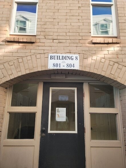 Building Photo - 215 Postoffice St Unit 804