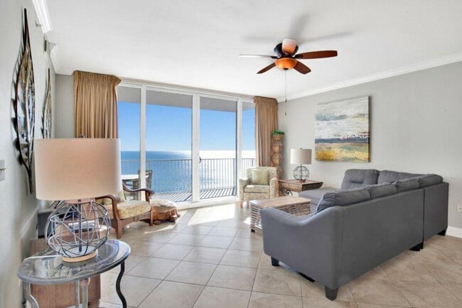 Building Photo - 365 E Beach Blvd Unit ID1380986P