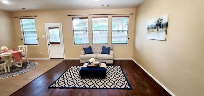 Photo - 5606 Claybeck Ln