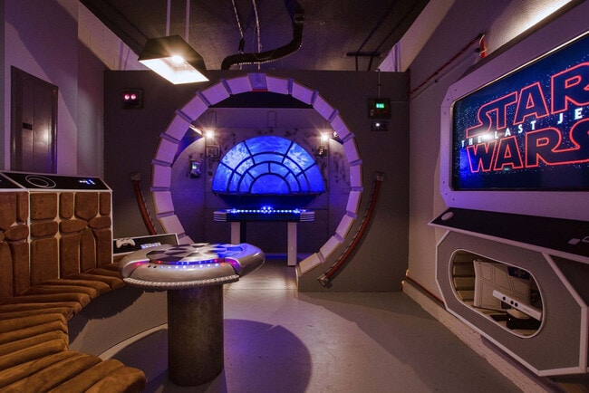 Building Photo - 4831 Kings Castle Cir Unit ID1280908P