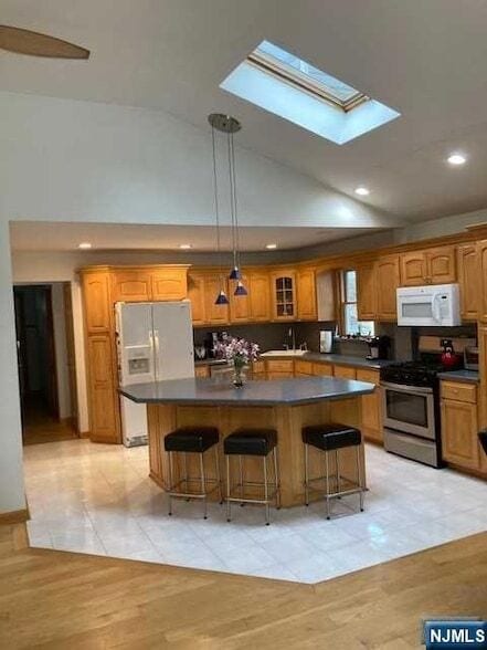 Photo - 598 Saddle River Rd