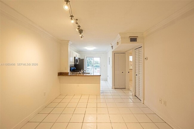 Photo - 2575 SW 27th Ave Unit 308