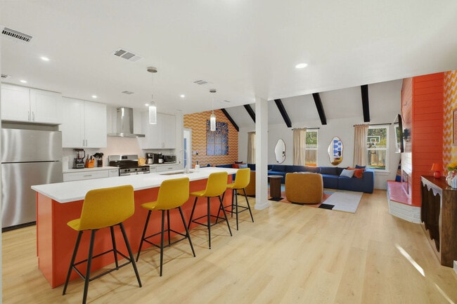 Photo - 5422 Lancashire Dr Unit SI ID1466130P