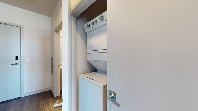 Studio, 475sf - Railside at Wadsworth Station