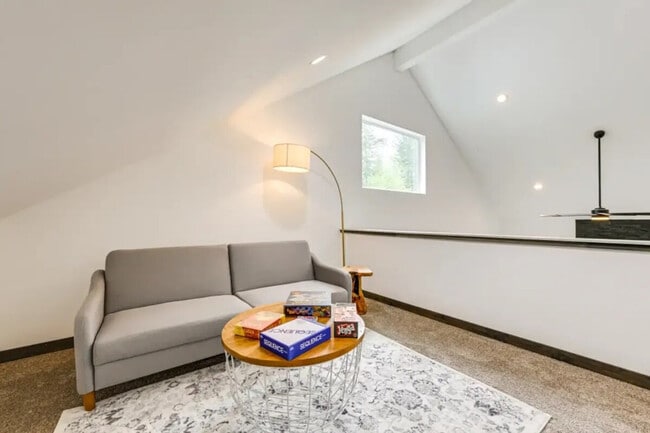 Photo - 311 Skate Creek Rd N Unit ID1054654P