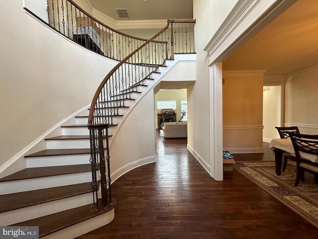 Photo - 124 Odyssey Dr