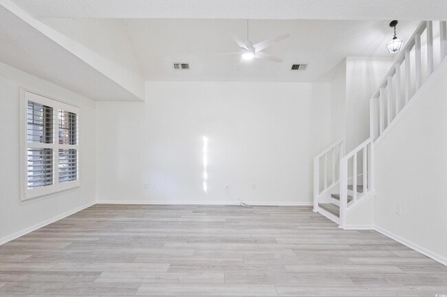 Photo - 2112 Brunswick Cir