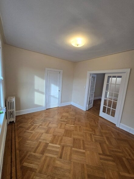 Photo - 51-20 47th St