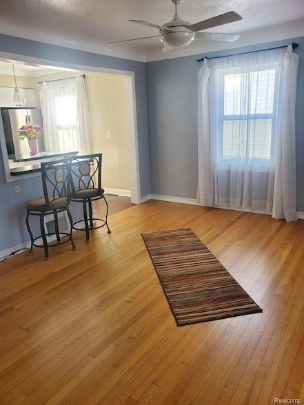 Photo - 1875 Larkmoor Blvd