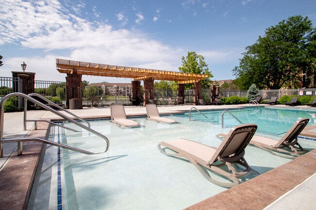 Resort Style Heated Pool - Westport on the Lake