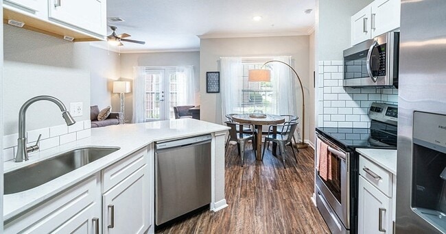 Photo - Hawthorne Ridge