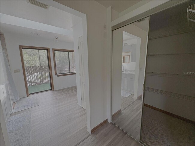 Photo - 6140 E Tenison St