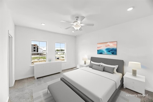 Photo - 7573 Laburnam Rd