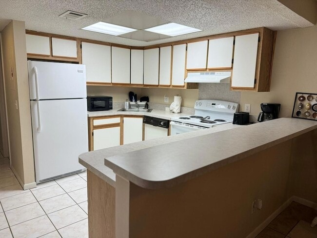 Photo - 1680 Sunny Brook Ln Unit 211