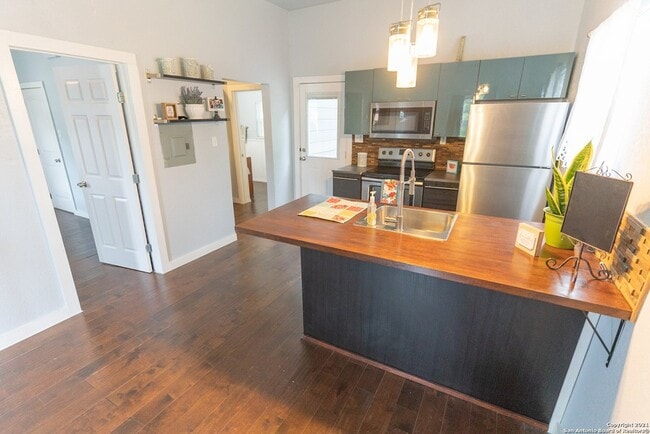 Photo - 708 Nevada St