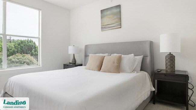 Building Photo - 7373 Valley View Ln Unit 3033