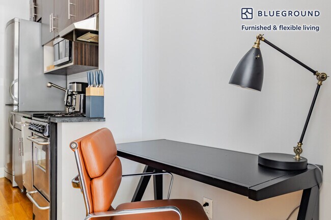 Photo - 515 W 47th St Unit FL1-ID1875