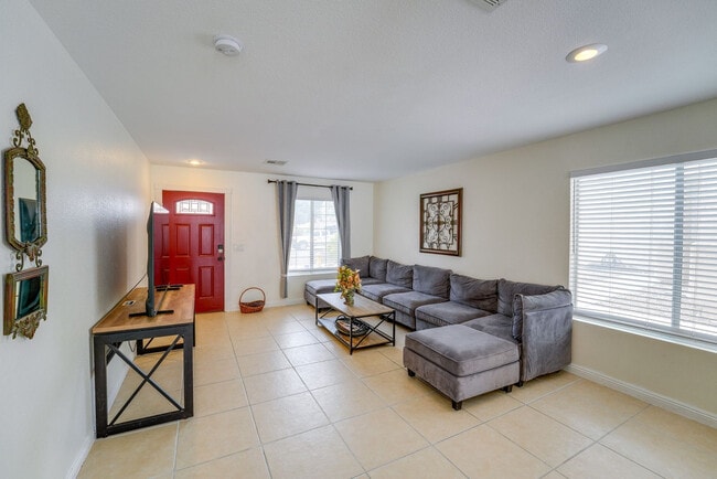 Building Photo - 8524 Gracious Pine Ave Unit SI ID1588174P