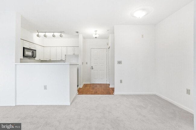 Photo - 2204 Westcourt Ln Unit 105