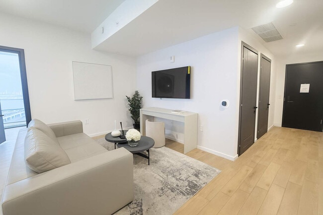 Photo - 398 NE 5th St Unit ID1372288P