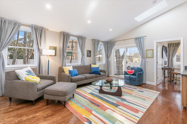 Photo - 17 Cedar Terrace Unit SI ID1521449P