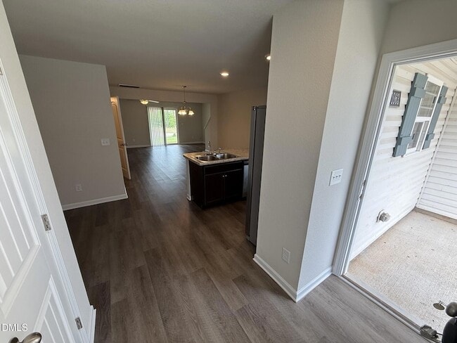 Photo - 1063 Peony Ln