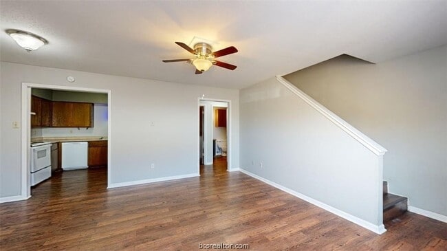 Photo - 2803 Longmire Dr Unit B