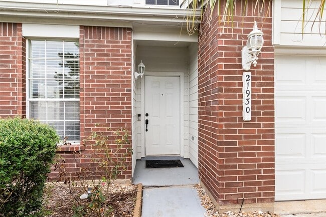 Photo - 21930 Holly Branch Dr