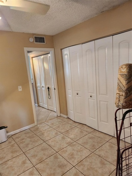 Photo - 104 Westbury E