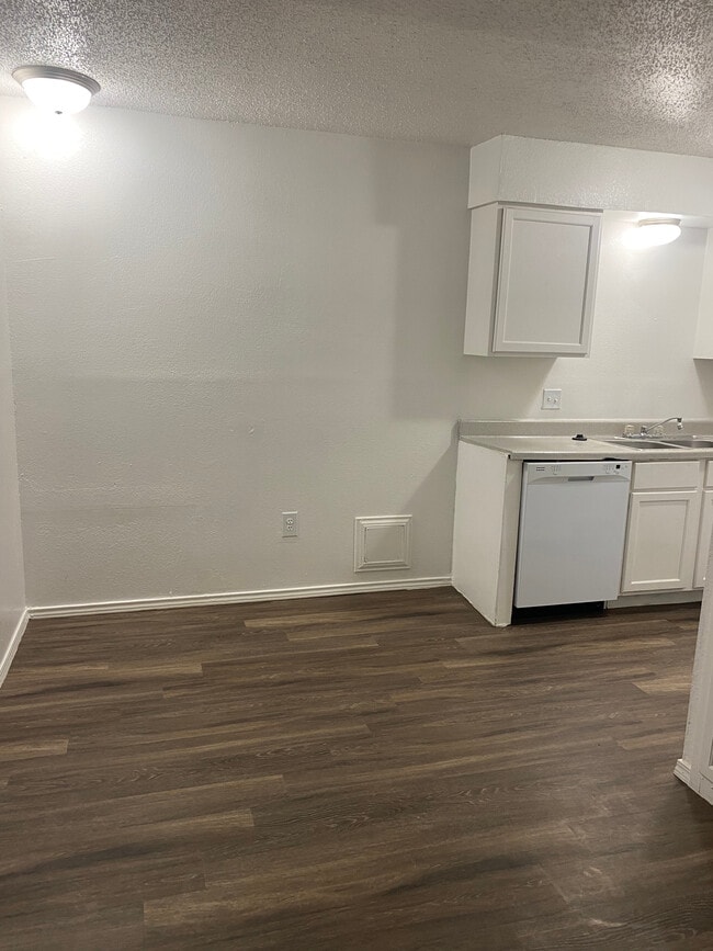 Photo - North Village Apts