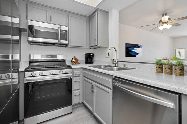 Photo - Skyline Terrace