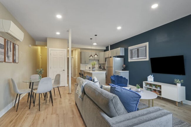 Building Photo - 4934 Kingston Ave Unit ID1366948P