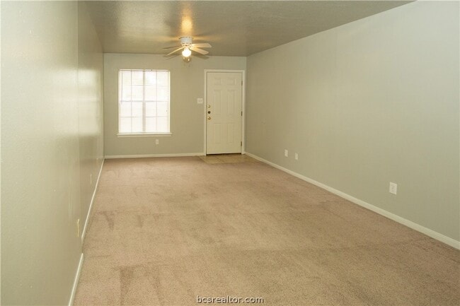 Photo - 1801 Woodsman Dr Unit D