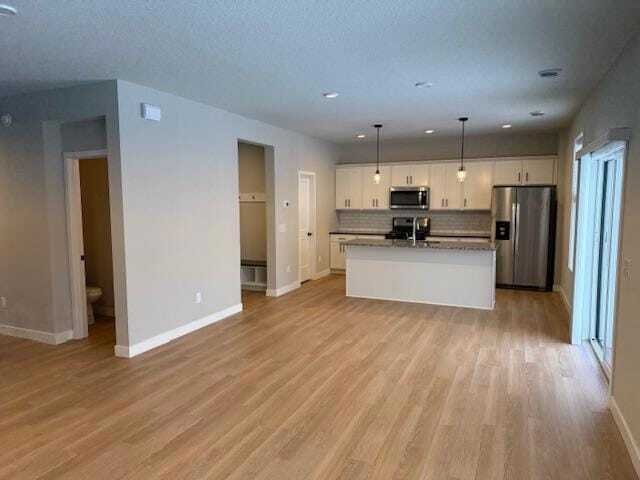 Photo - 11341 51st St NE