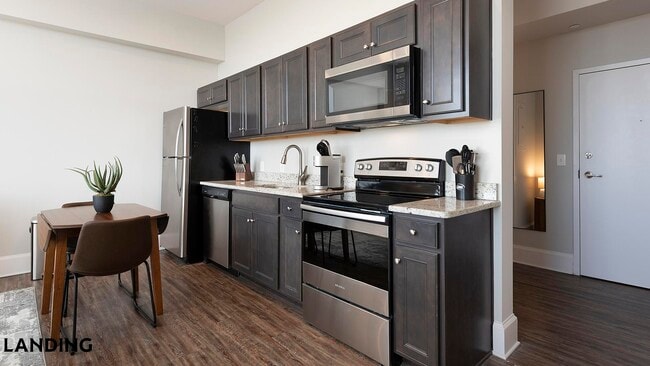 Photo - 187 N Church St Unit 605