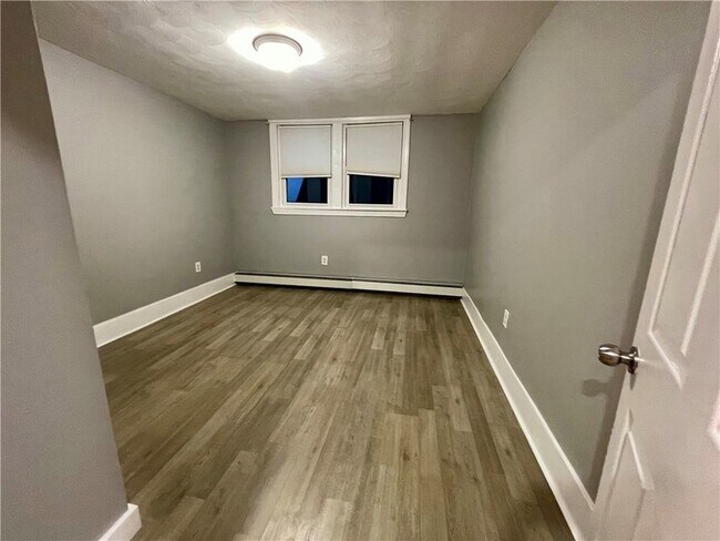 Photo - 36 Highland St