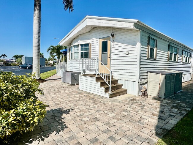 Photo - 287 Nettles Blvd Unit SI ID1537522P
