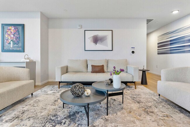 Building Photo - 398 NE 5th St Unit ID1240583P