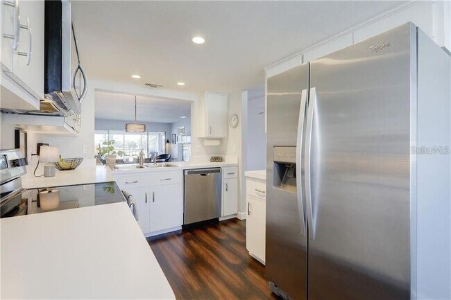 Photo - 5210 Wedgewood Ln Unit 76